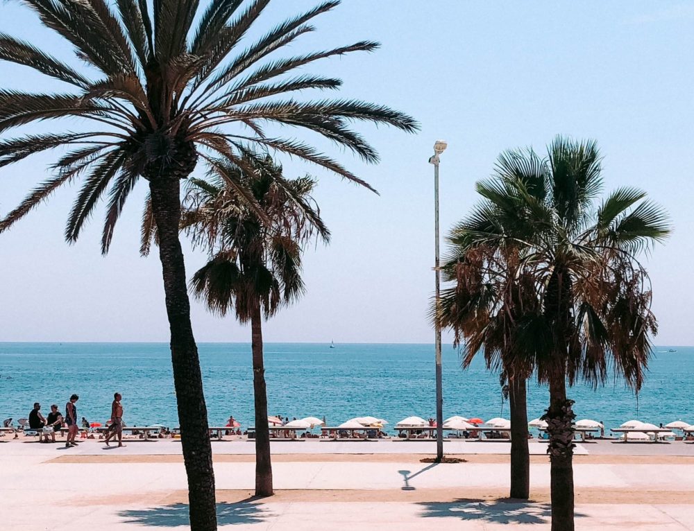 9 + 1 playas de Barcelona para bañarse en el Mediterráneo